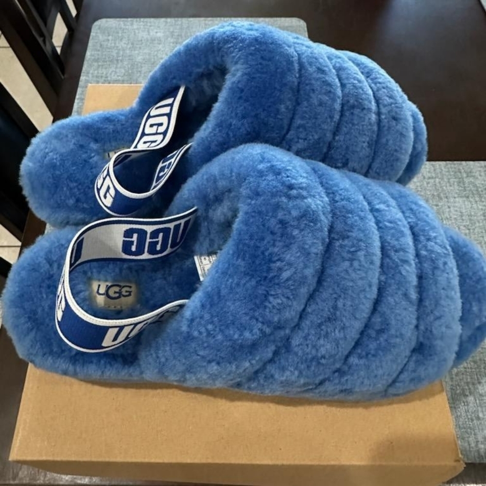 UGG Ladies Cozy Blue Slippers